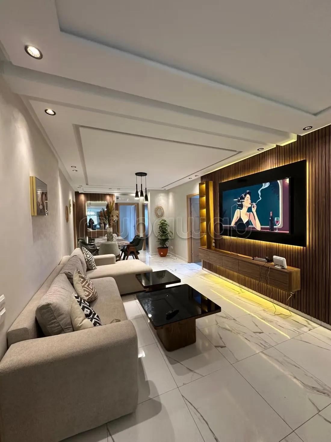 Location d'un appartement en Centre. 8 pièces. Ascenseur et... - القنيطرة