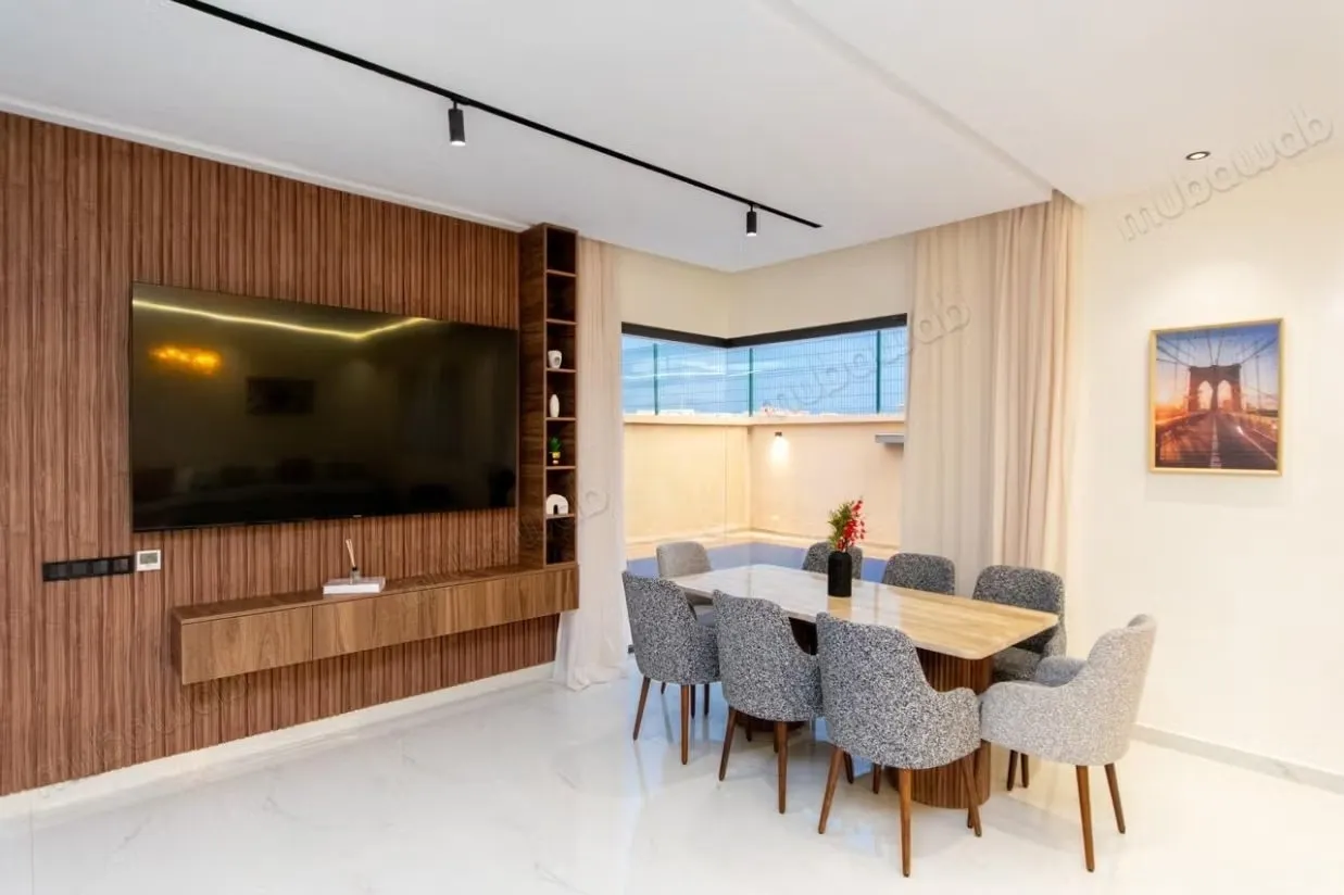 Excellente villa en vente neuve finie de 4 chambres dans une... - مراكش (2)
