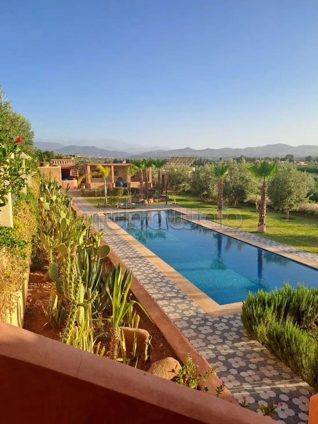 Maison de haut standing à vendre à Route de Tahanaout. 6 cha... - مراكش