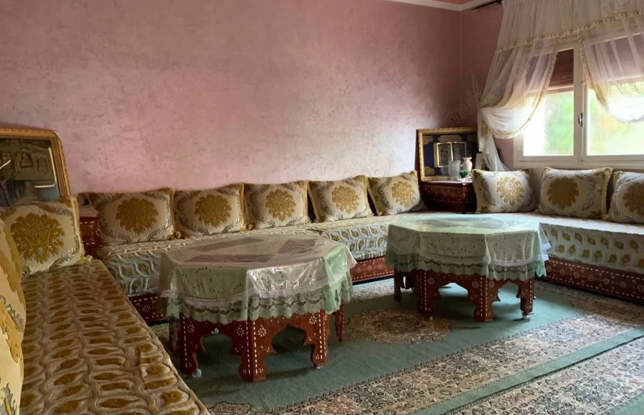 Villa 2 étages avec jardin - الجديدة (2)