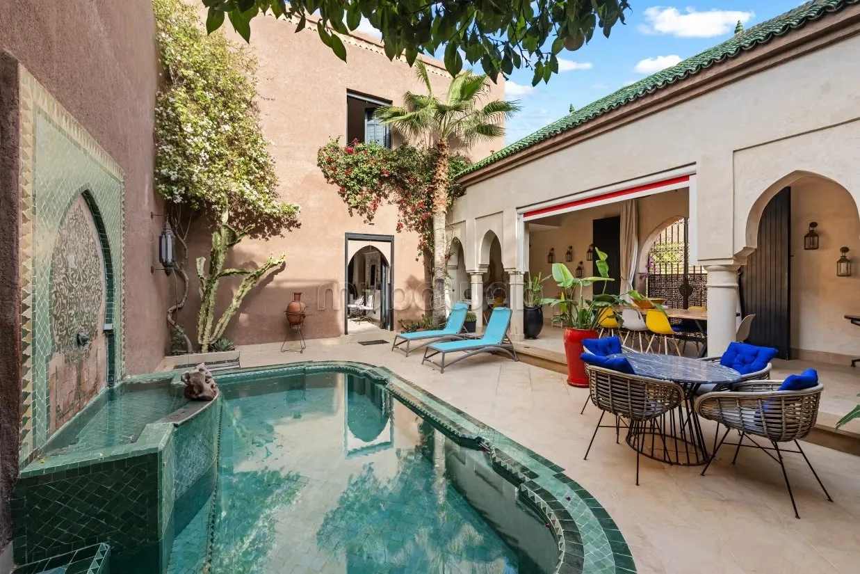 Splendide villa de 4 chambres rénovée, avec piscine et rooft... - مراكش (2)