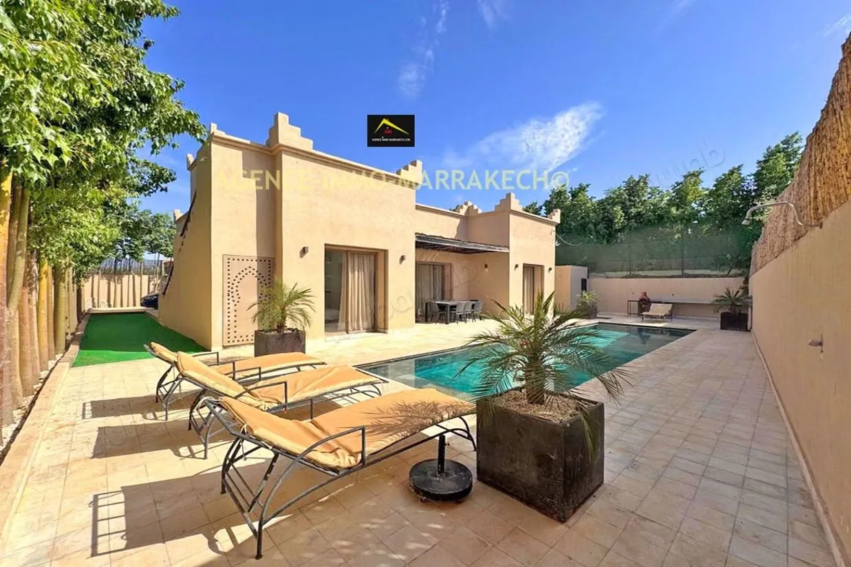 Villa privée titrée à vendre de 4 suites, 
Piscine - مراكش