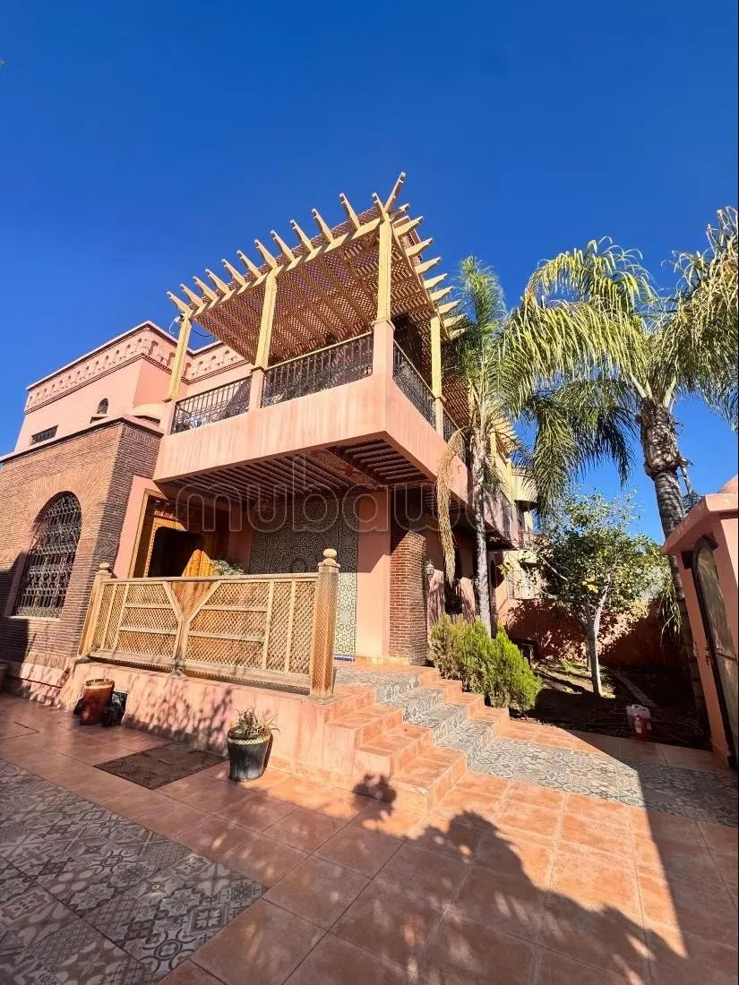 Villa meublée avec piscine à vendre 
Style marocain 
Targa - مراكش (3)