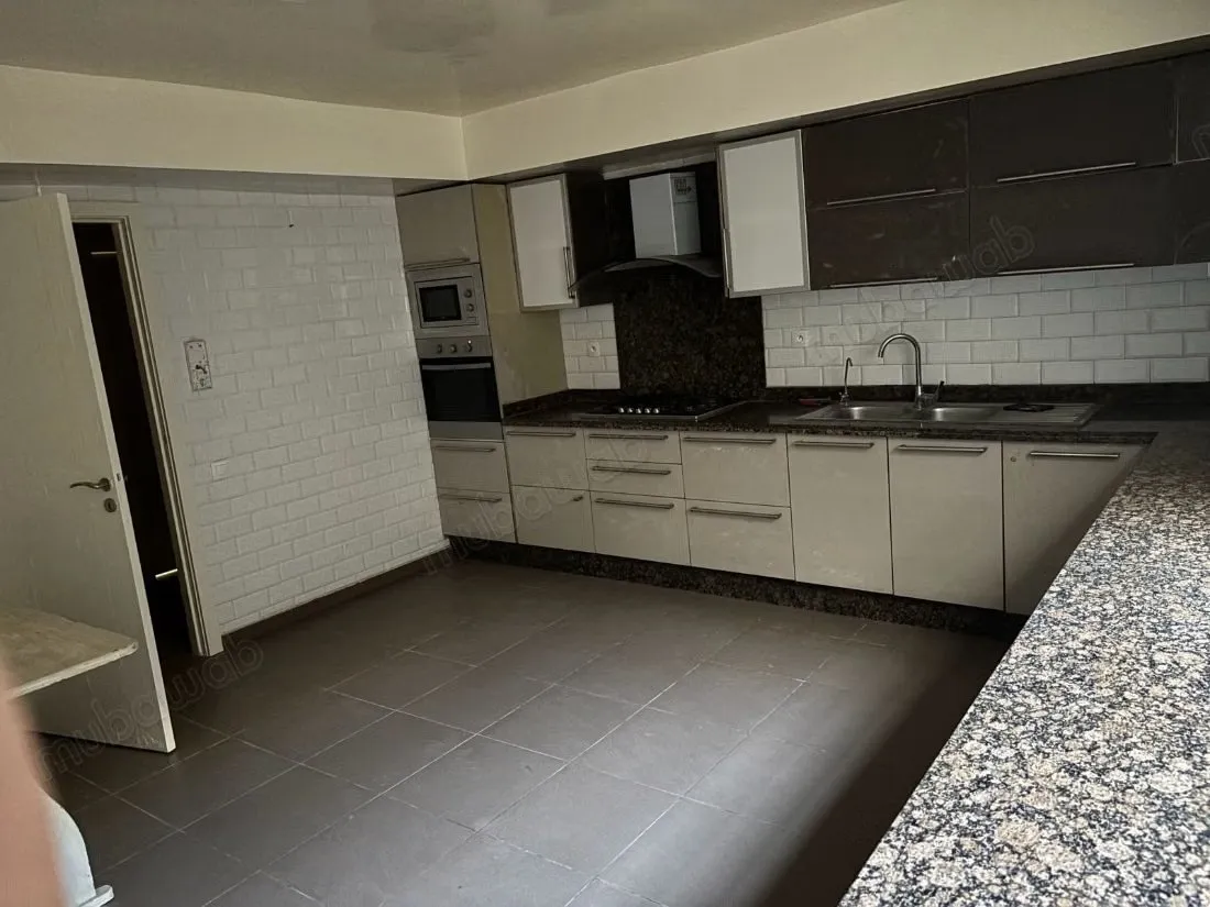 Somptueuse villa à vendre à Dar Bouazza. 4 pièces confortabl... - دار بوعزة (3)