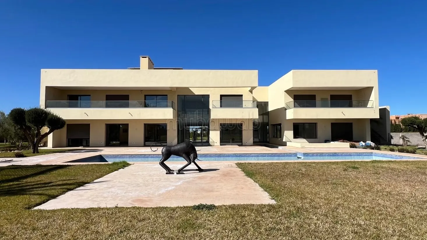 À Vendre villa de Prestige sur 2 Hectares - مراكش