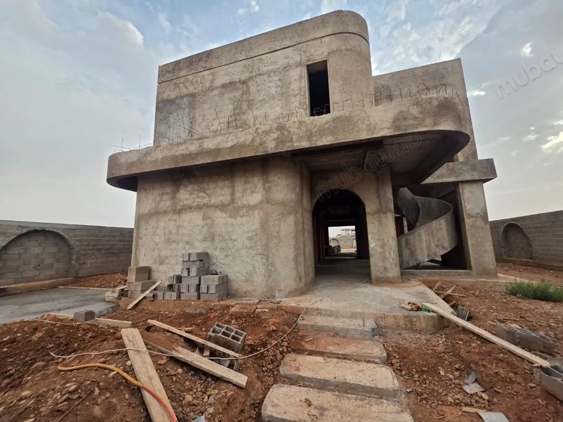 Villa Semi fini a vendre dans le Golf a ken za route Tahanno... - Tahannaout (3)