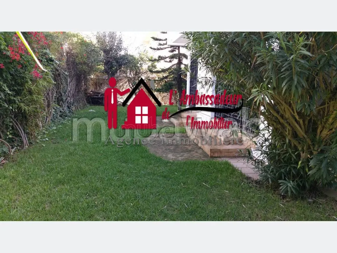 Villa de 589m² à EL MANAR A SAISIR - الدار البيضاء