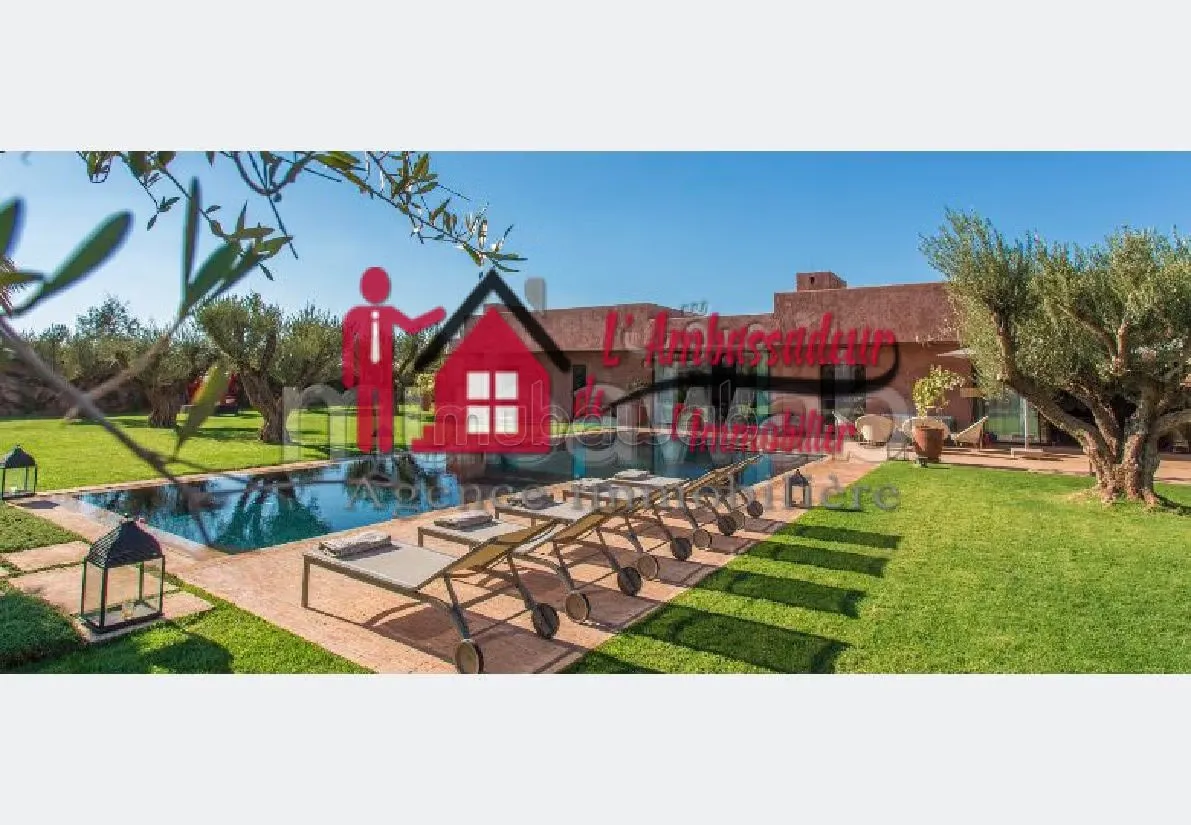 Villa de 2611 m2 Très Bonne Affaire - الدار البيضاء