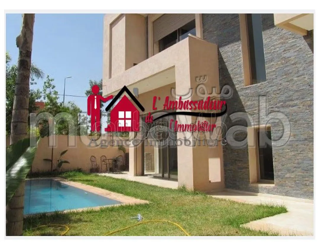 Belle villa moderne récente de 563 m2 à l'oasis - الدار البيضاء