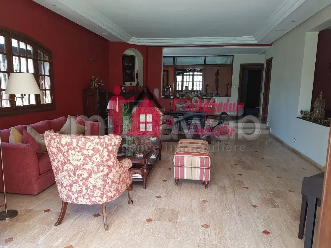 Villa de 890 m2 à ANFA BONNE AFFAIRE - الدار البيضاء (2)