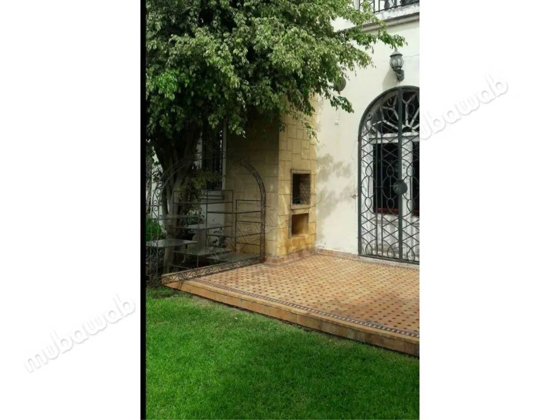 À vendre charmante villa isolée 4 chambres 600 m2 - الدار البيضاء
