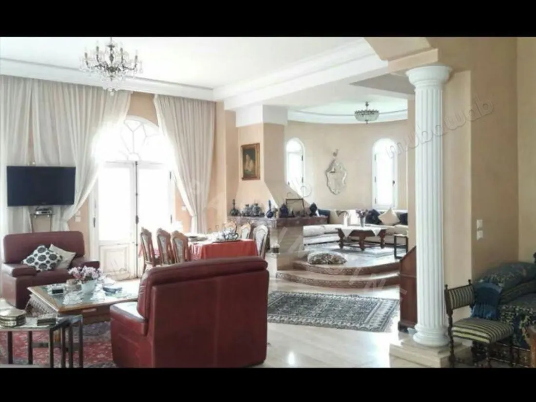 À vendre charmante villa isolée 4 chambres 600 m2 - الدار البيضاء (3)