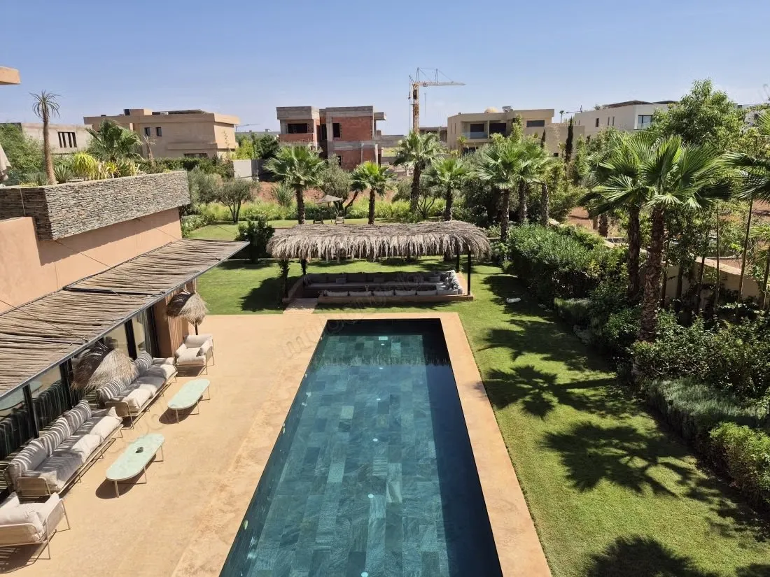 Villa de luxe à vendre à Amelkis. 1700m2.6belles suites - مراكش