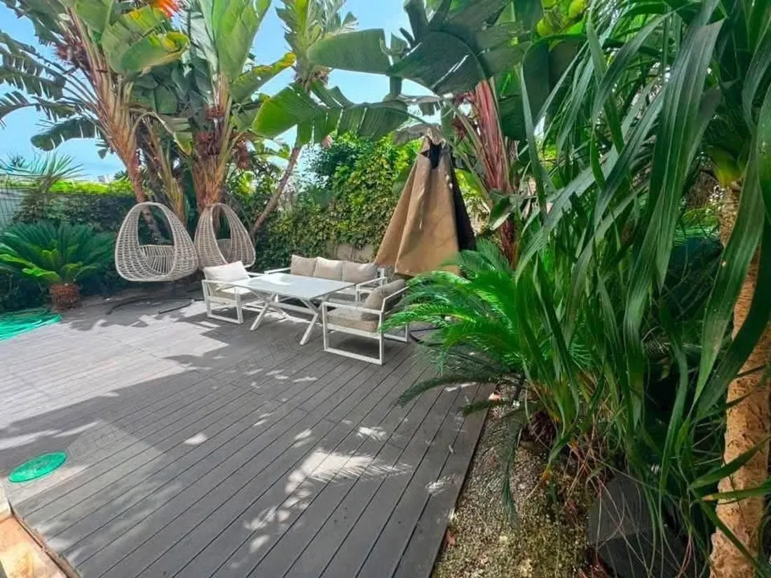 Villa en bande sur 3 niveaux à vendre - دار بوعزة
