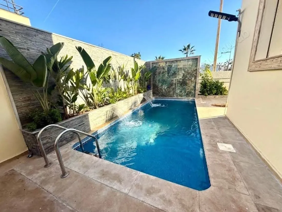 Villa d'angle à vendre – Nawrass 
Dar Bouazza - دار بوعزة
