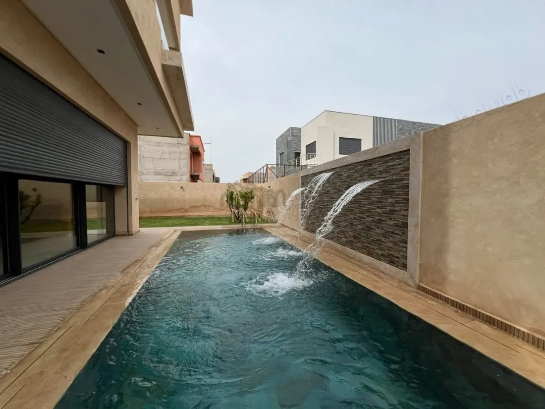 Villa à vendre à Targa Marrakech 5 suites, piscine - مراكش