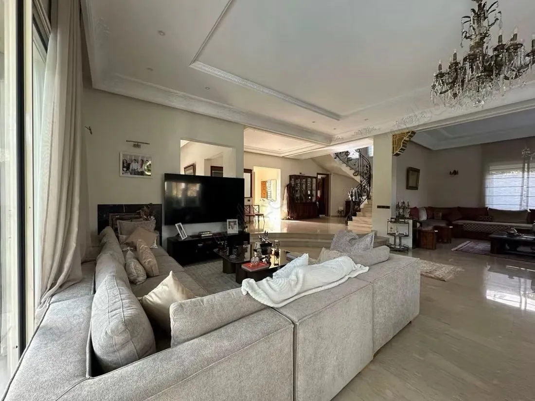 Fabulous house for sale in Californie. 4 comfortable rooms - الدار البيضاء (2)