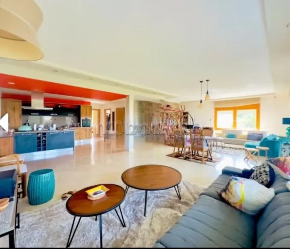 HERMITAGE, à vendre une grande villa moderne avec piscine - الدار البيضاء (3)