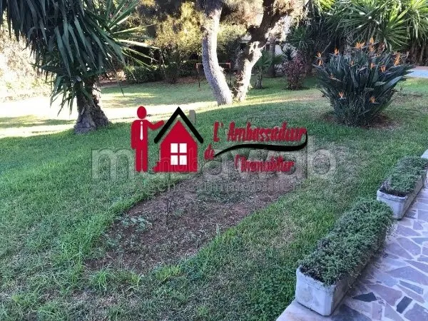 Villa de 1400 m2 à Longchamps - الدار البيضاء (3)