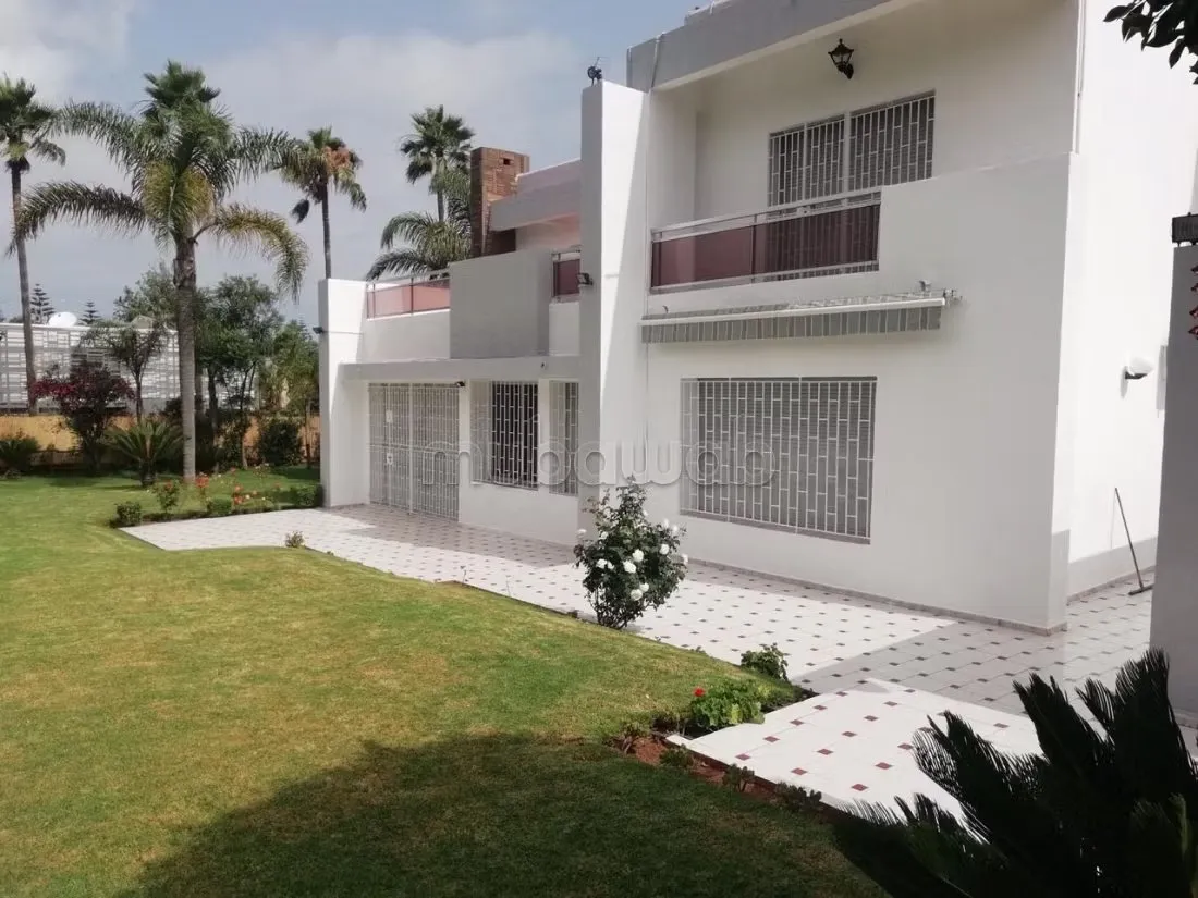 Villa à vendre à Anfa 
Raha - الدار البيضاء (2)