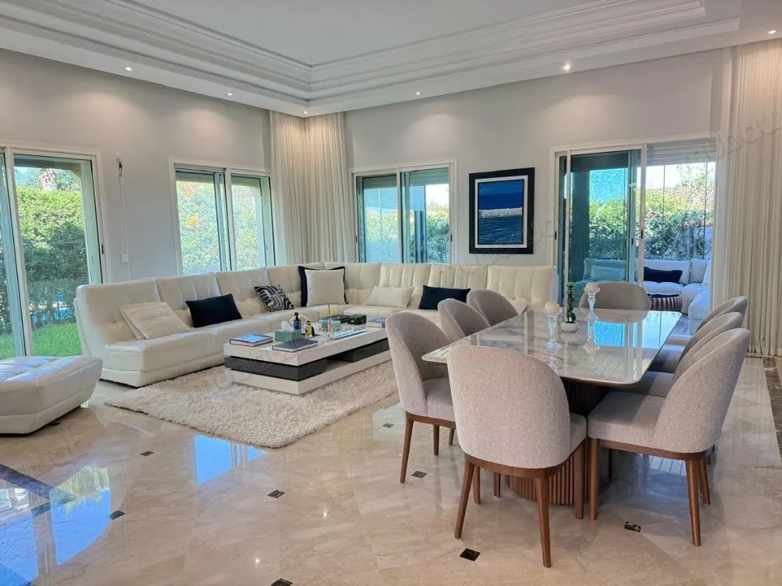 Villa à vendre dans résidence - الدار البيضاء (2)