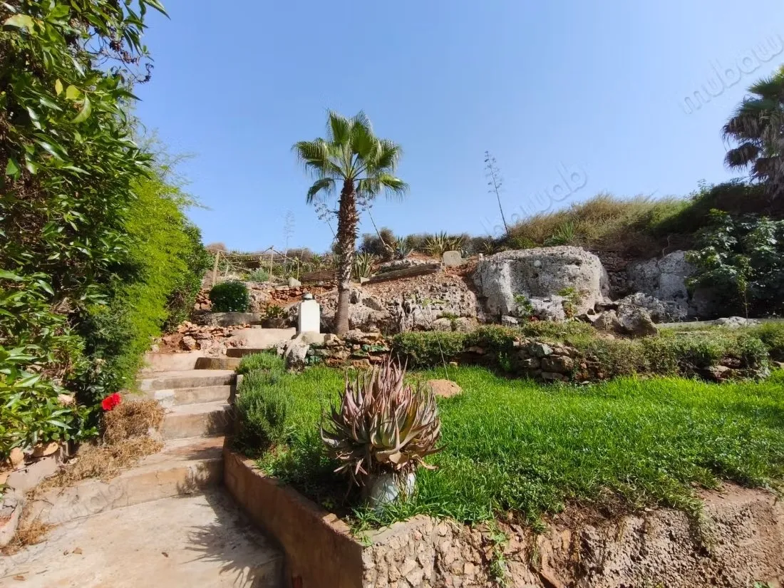 Villa bord de mer avec fort potentiel - هرهورة (2)