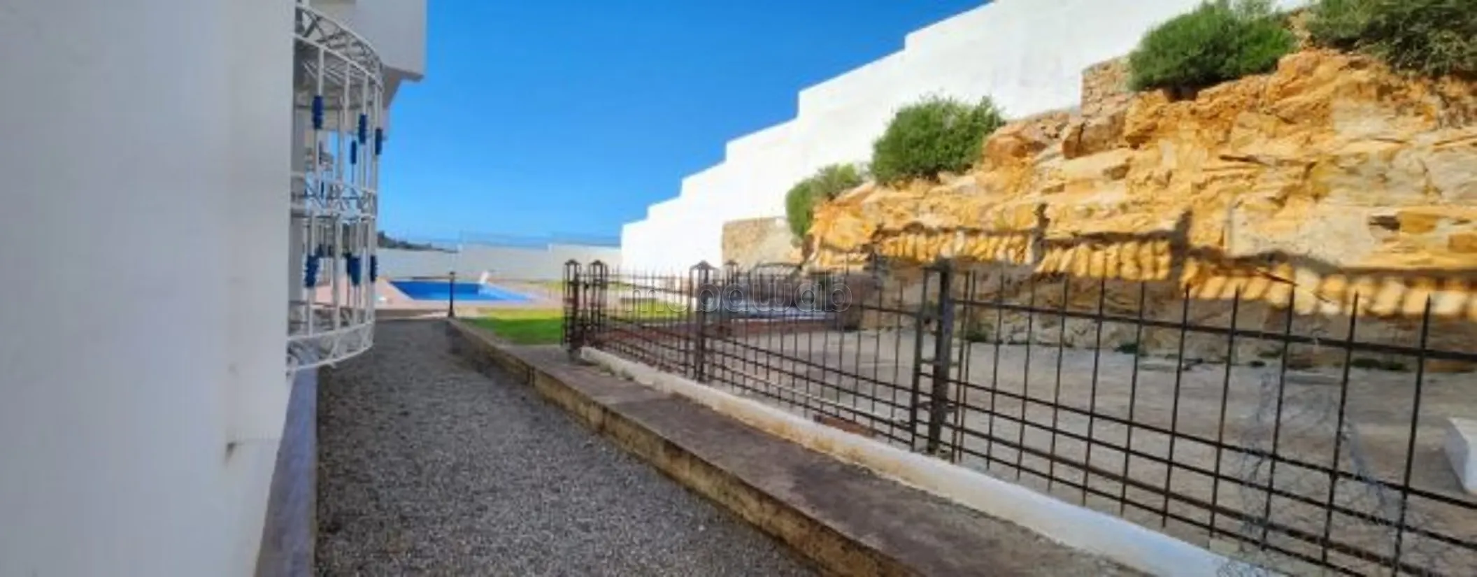 À Vendre – Villa au Calme sans Vis à Vis à Tanger, à 10 min... - طنجة (3)