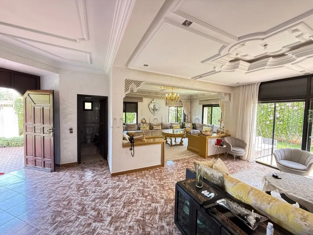 Vente d’une superbe villa sur hay riad 
RABAT - الرباط (2)