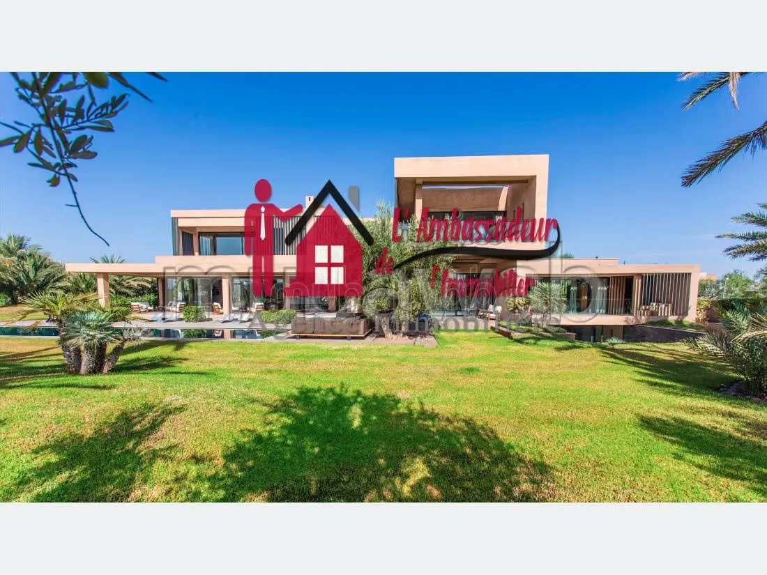 Villa Moderne de 2955 m2 top emplacement ANFA SUP - الدار البيضاء