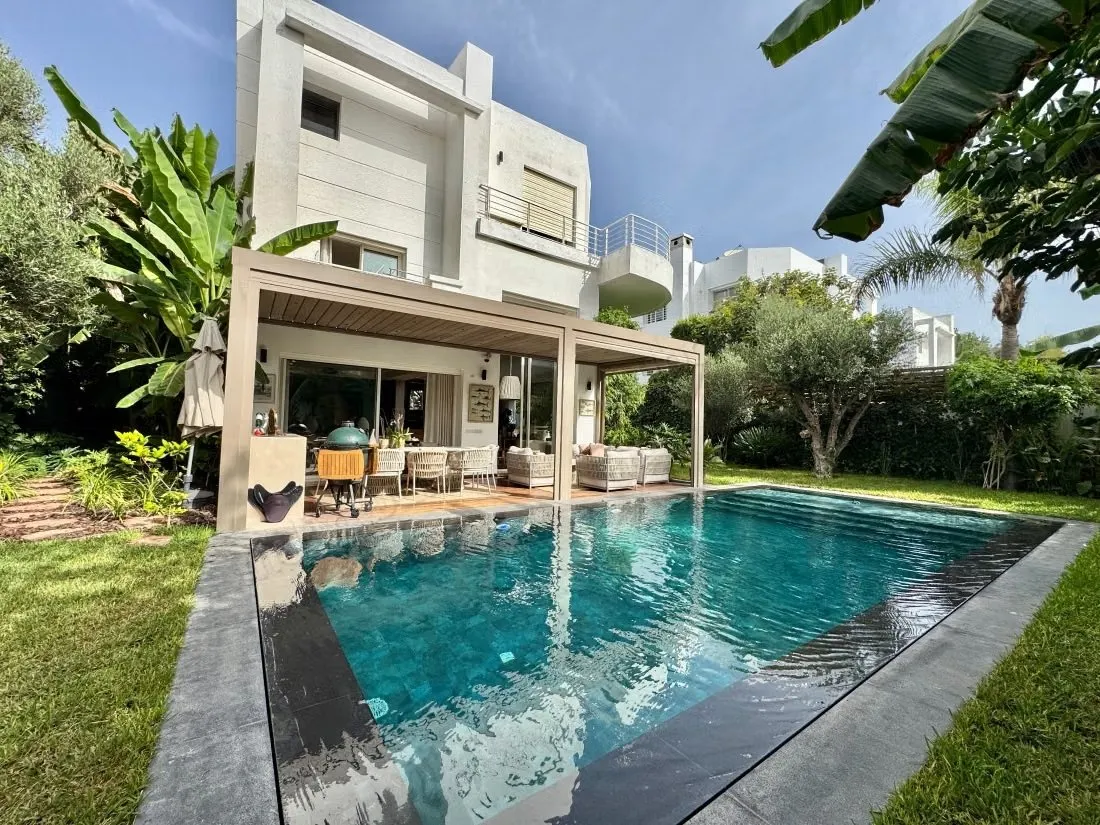 Villa de haut standing à vendre à Ain Diab.
Superficie 560 m... - الدار البيضاء (3)