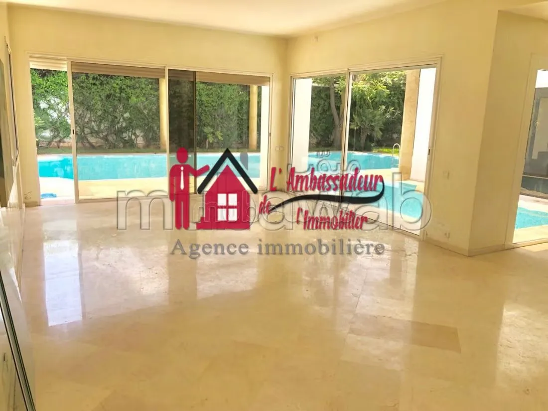 Villa de 1020 m2 à Califronie - الدار البيضاء (3)