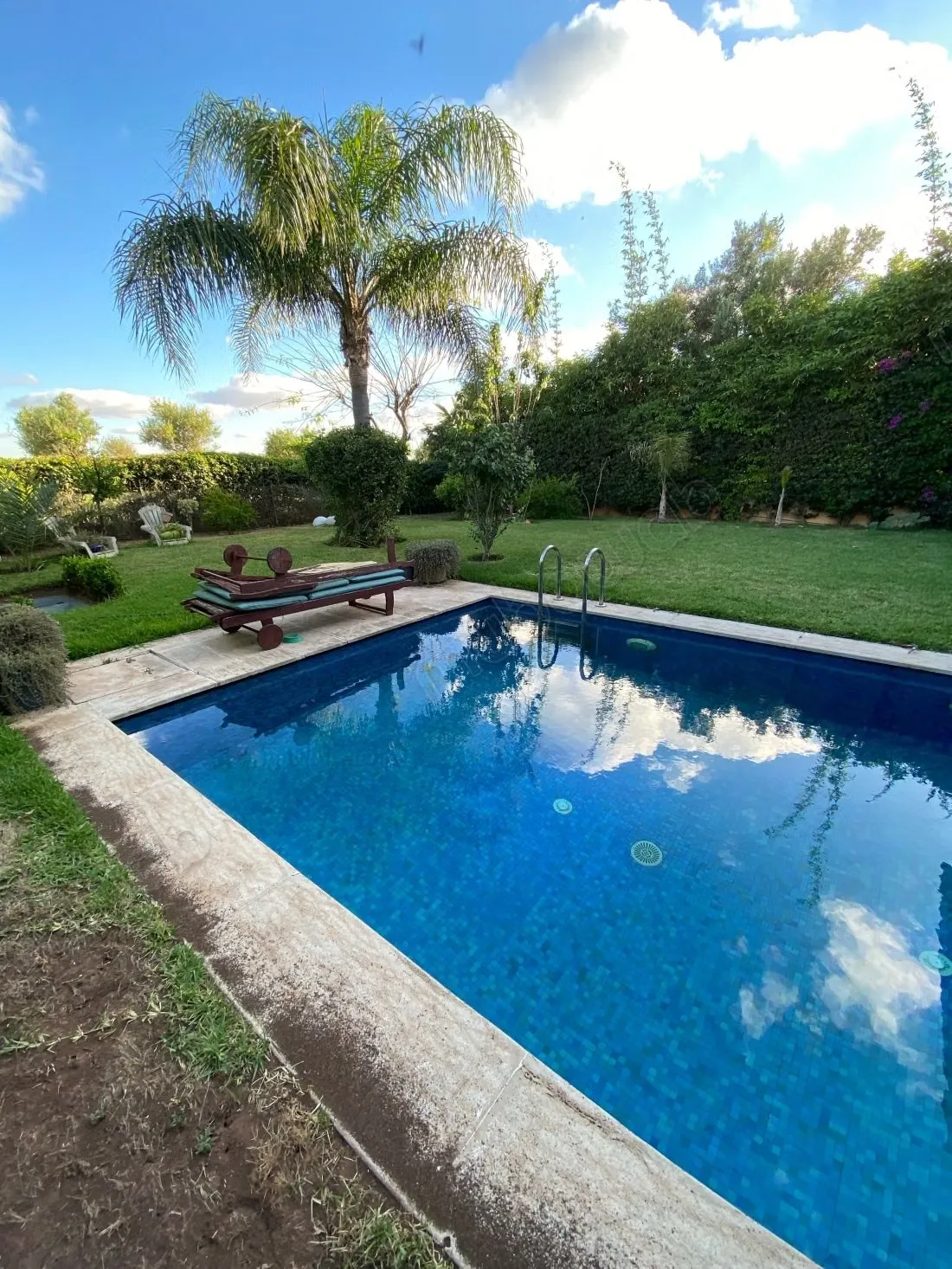 Vente d’une villa front golf à La CGI 
BOUSKOURA - بوسكورة