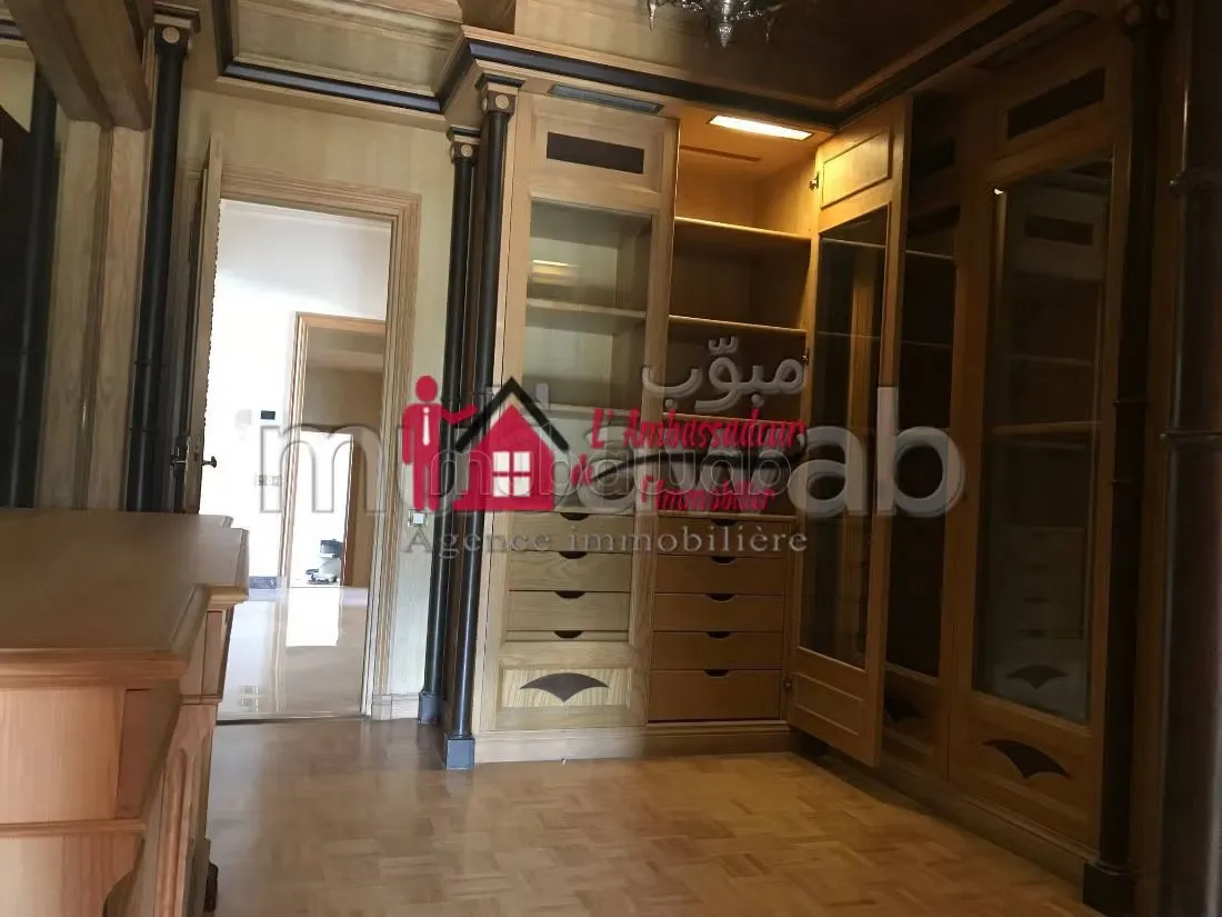 Villa de 900 m2 Authentique à Longchamps - الدار البيضاء (3)
