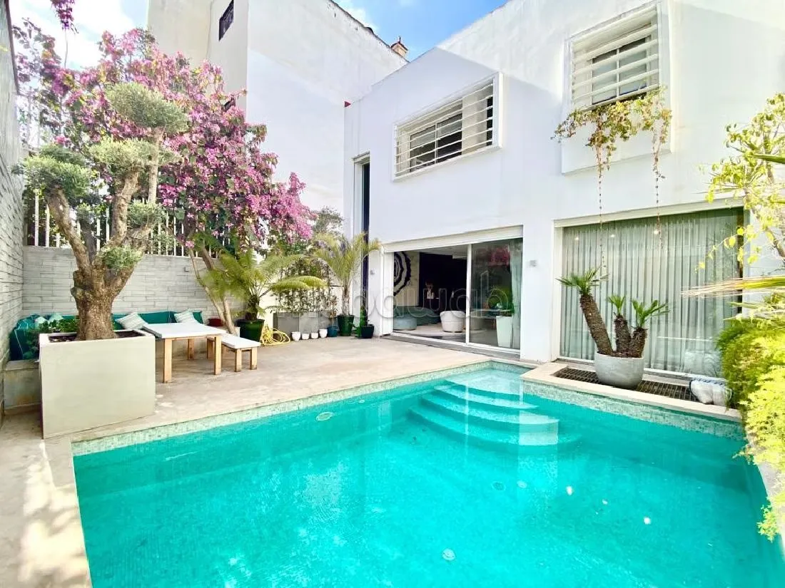 Superbe villa d'architecte de 250 m² à la vente - الدار البيضاء