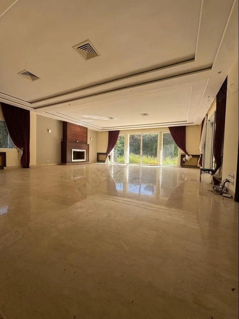 Magnifique villa d’exception à vendre – Emplacement premium - الدار البيضاء (2)