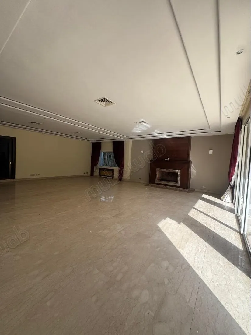 Magnifique villa d’exception à vendre – Emplacement premium - الدار البيضاء (3)