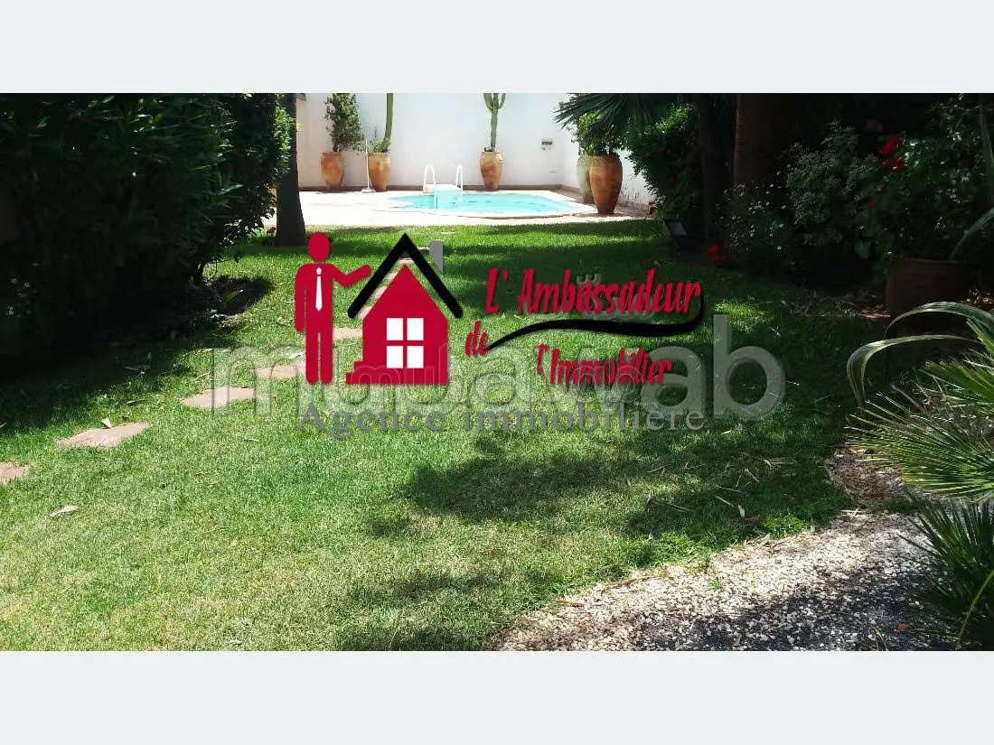 Villa de 545 m2 dans Résidence sécurisée Ain Diab - الدار البيضاء (2)