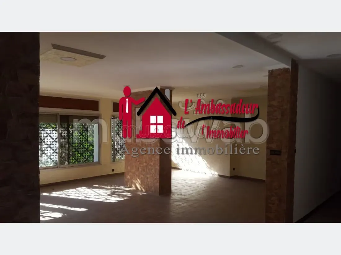Villa de 400 m2 à longchamps - الدار البيضاء (2)