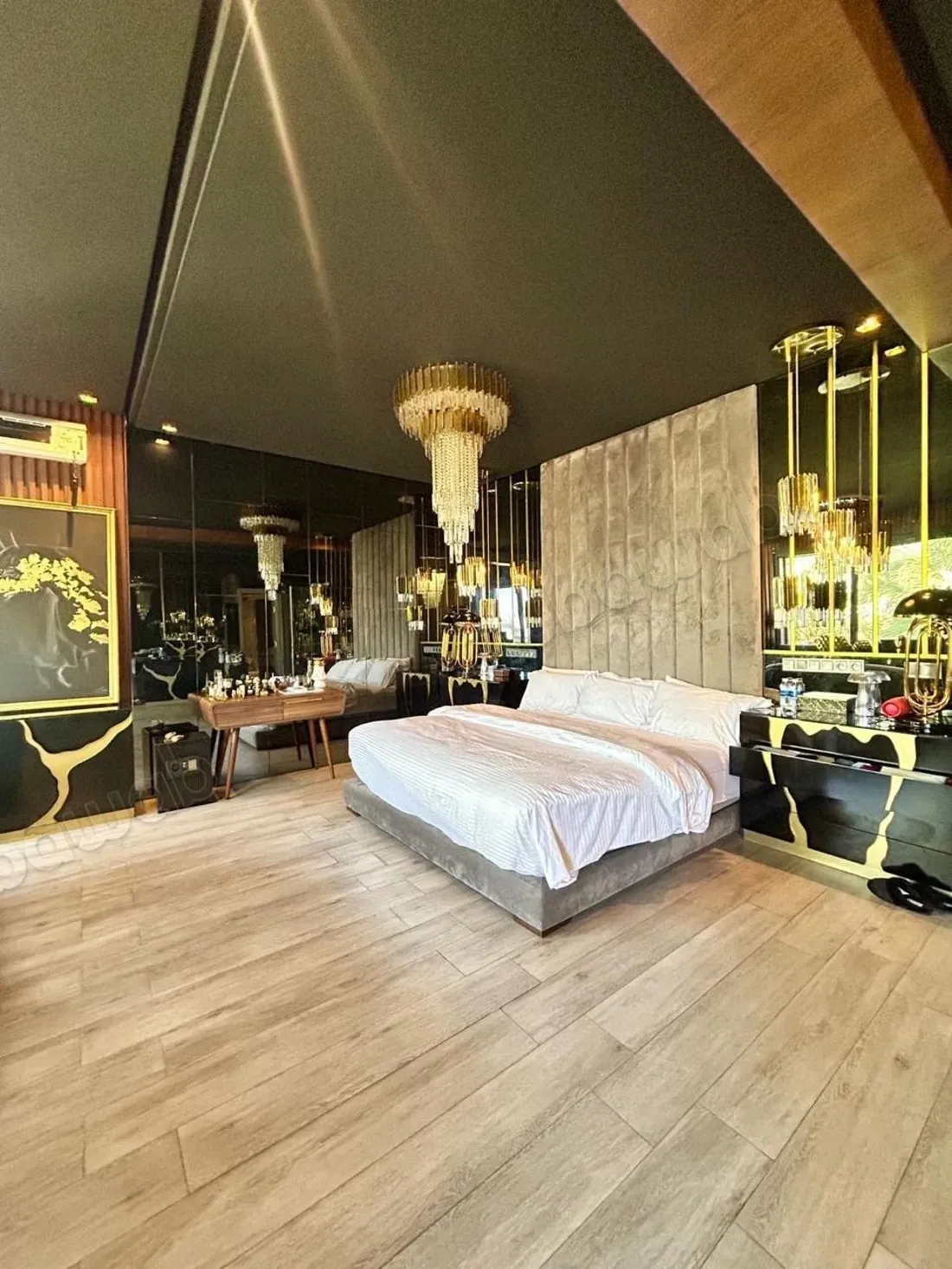 Une villa rare aux portes du MOROCCO MALL - الدار البيضاء (3)