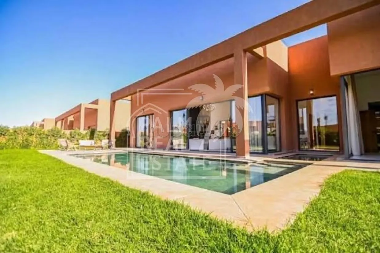 A vendre villa plein sur la route dAMEZMIZ - مراكش