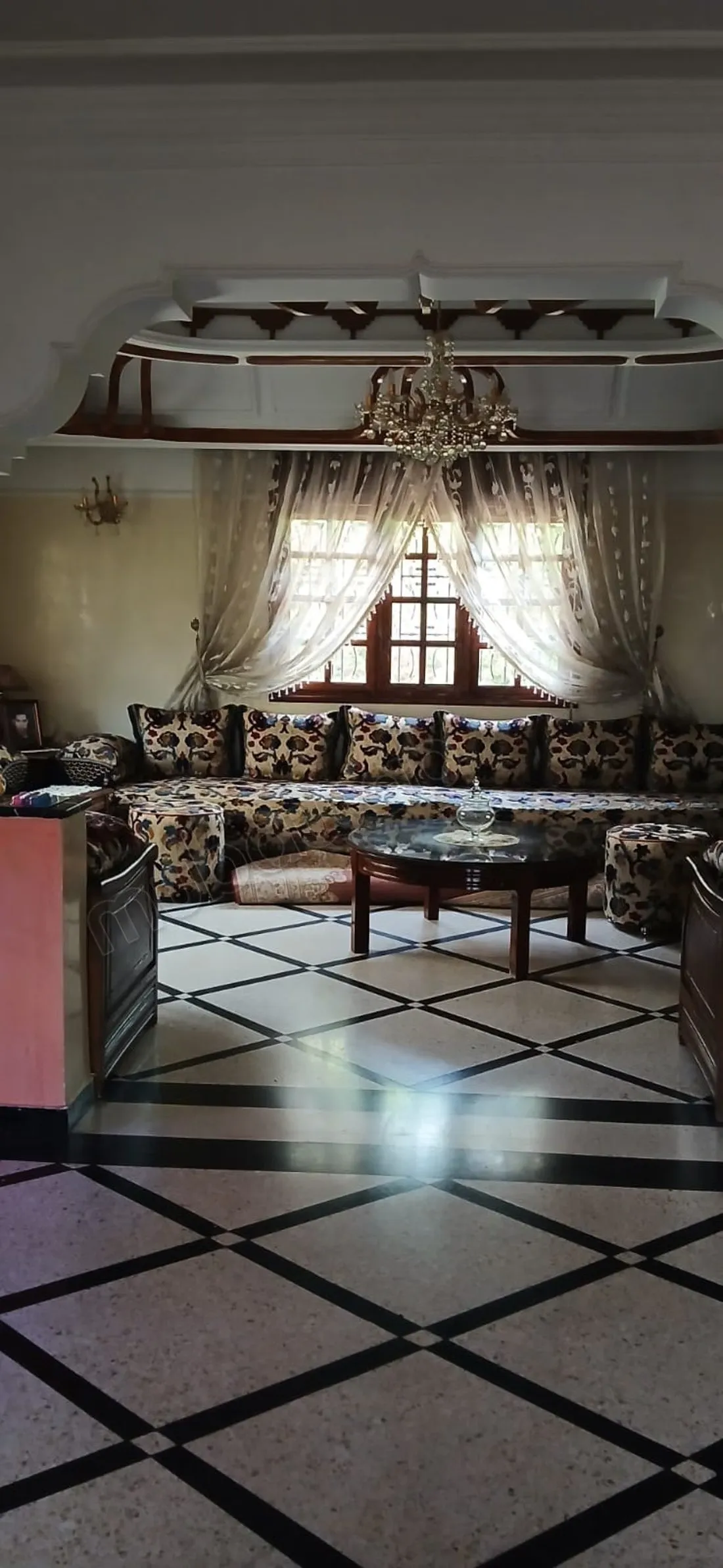 Villa 310 m² avec jardin de 190 m² - الرباط