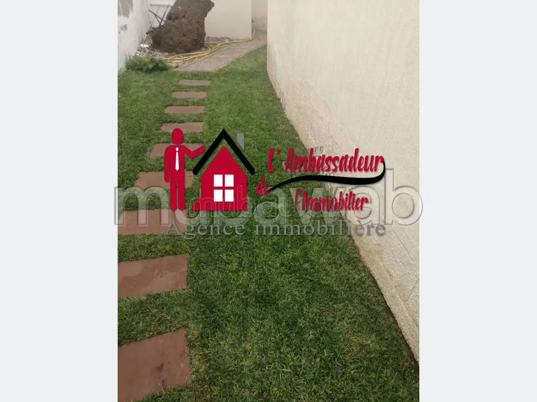 Villa de 375 m2 à CIL - الدار البيضاء