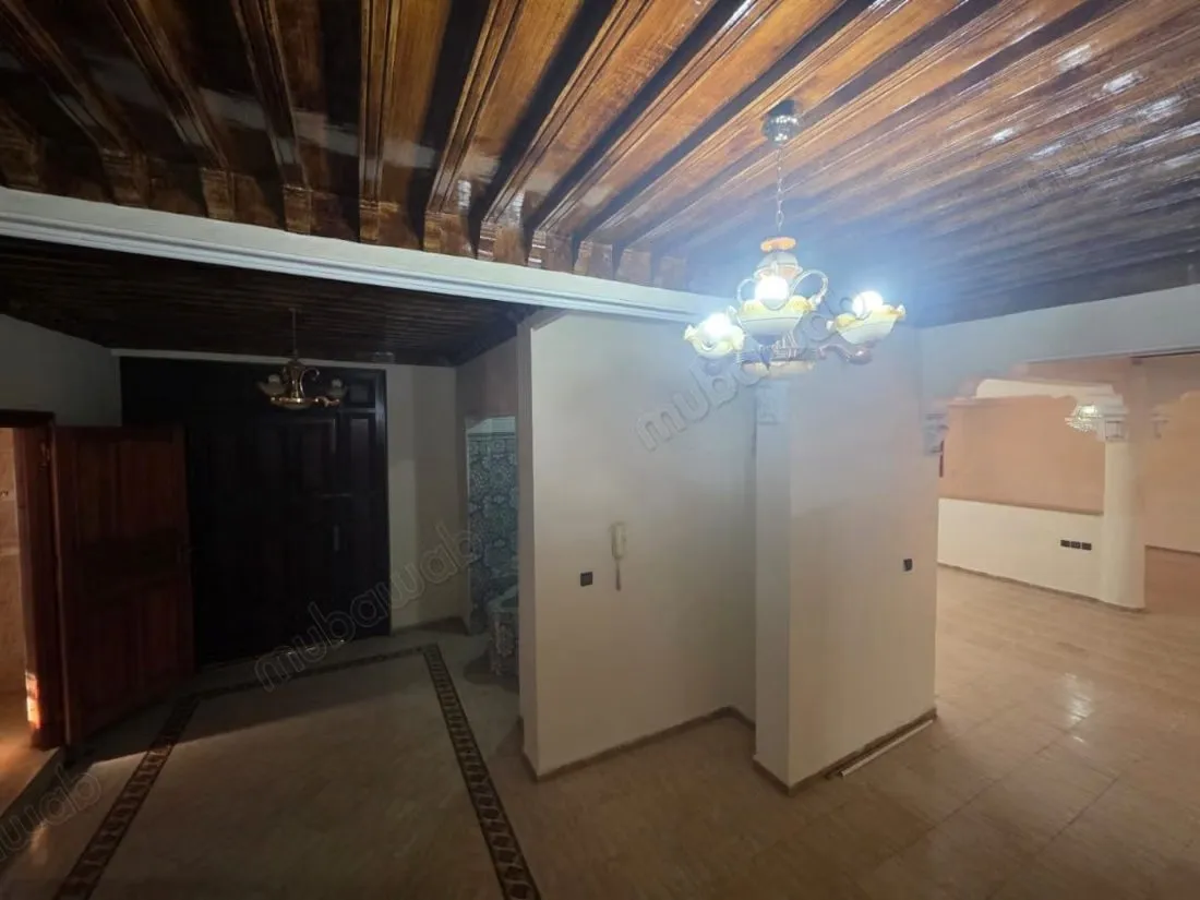 Magnifique villa à vendre à Amerchich.
Superficie 356 m² - مراكش (2)