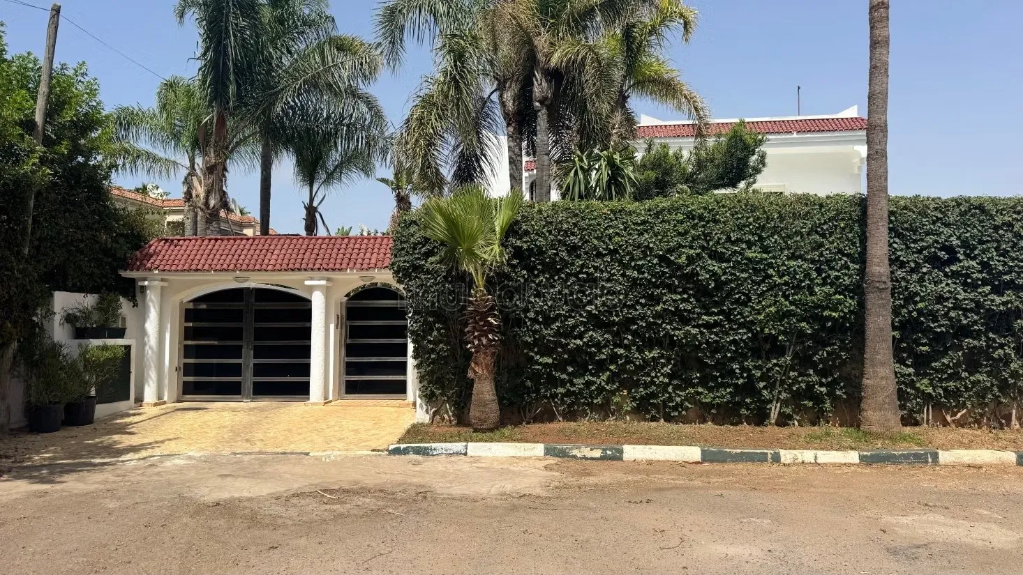 Villa de haut standing à vendre à Californie. 
4 grandes piè... - الدار البيضاء