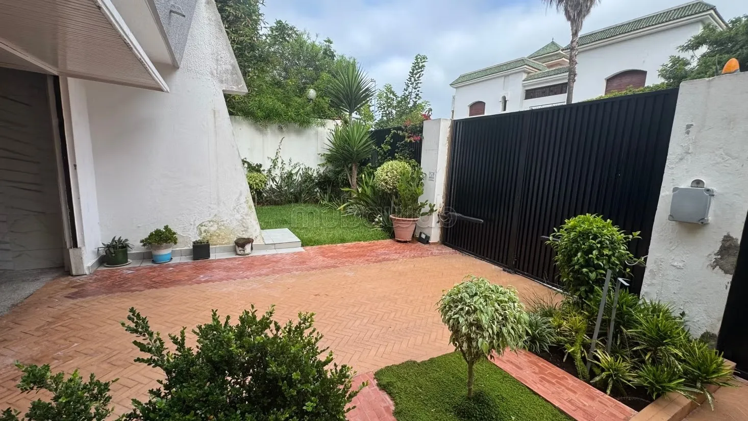 Vente villa de luxe à El Manar 
El Hank. Surface de 360 m²... - الدار البيضاء