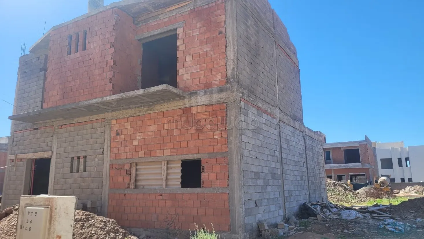 Villa semi finie à fort potentiel – Opportunité investisseur - مراكش (3)