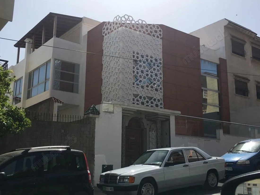 Splendide villa à vendre à Bel Air 
Val fleuri. Superficie 4... - طنجة (3)