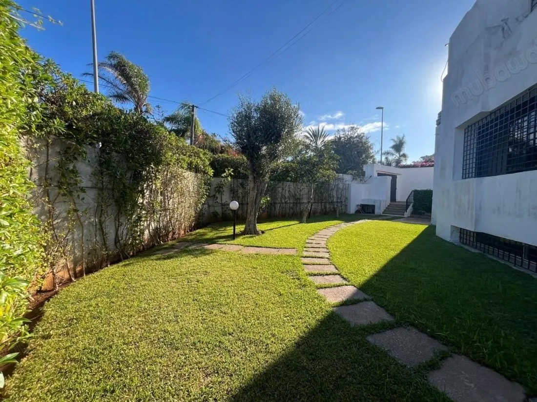 Vente villa de luxe à Anfa. 7 pièces. Porte blindée, salon m... - الدار البيضاء (2)