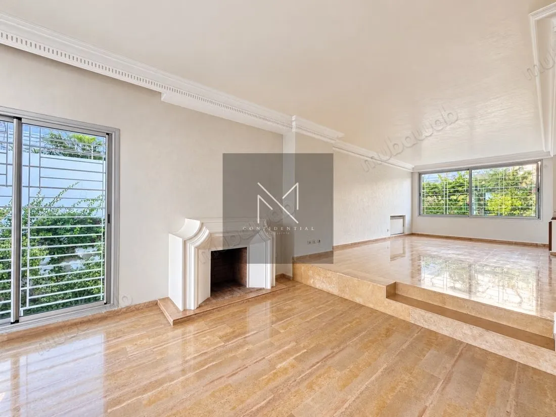 Villa Familiale à Louer Val D'Anfa jardin - الدار البيضاء (2)