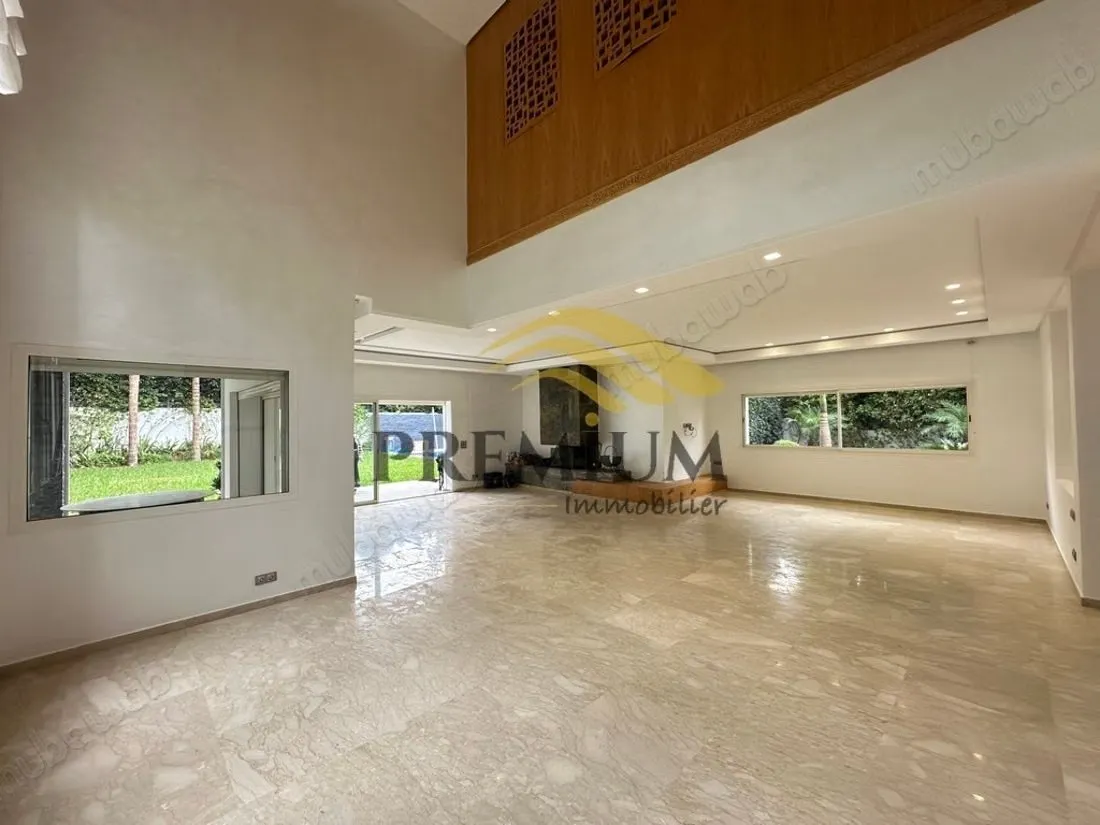 Magnifique villa avec piscine - El Menzeh (3)